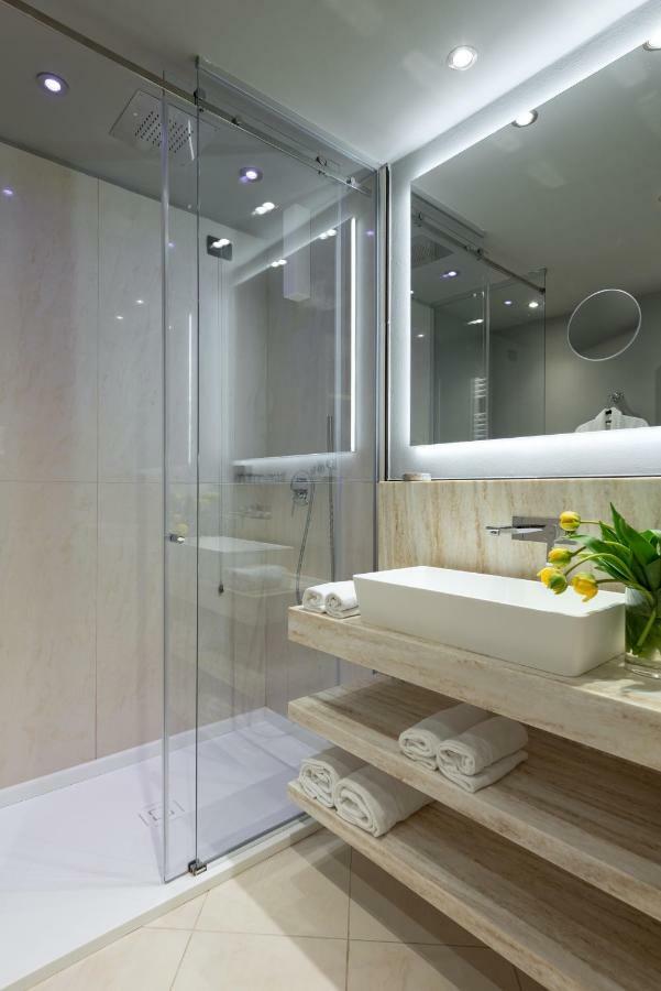 Small Double Room with French Bed,790371792:JPEG