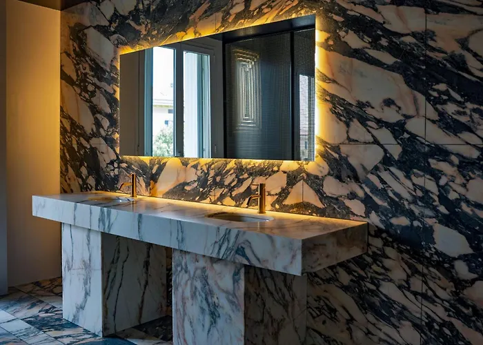 Boutique Trieste - Adults Only